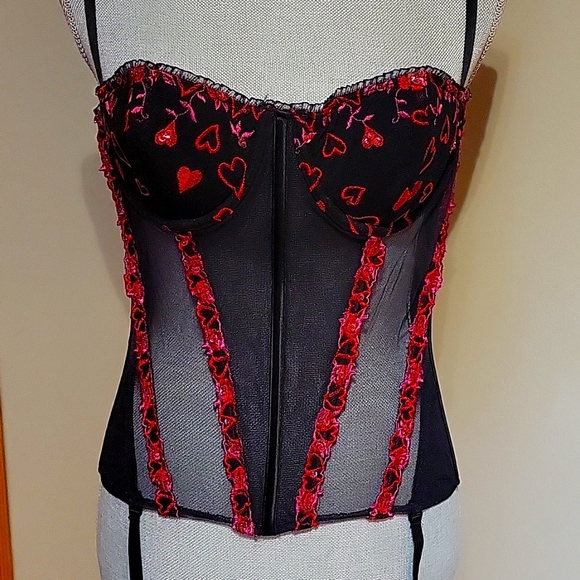 Frederick so Hollywood Valentines day Corset/Boostier - Picture 1 of 6